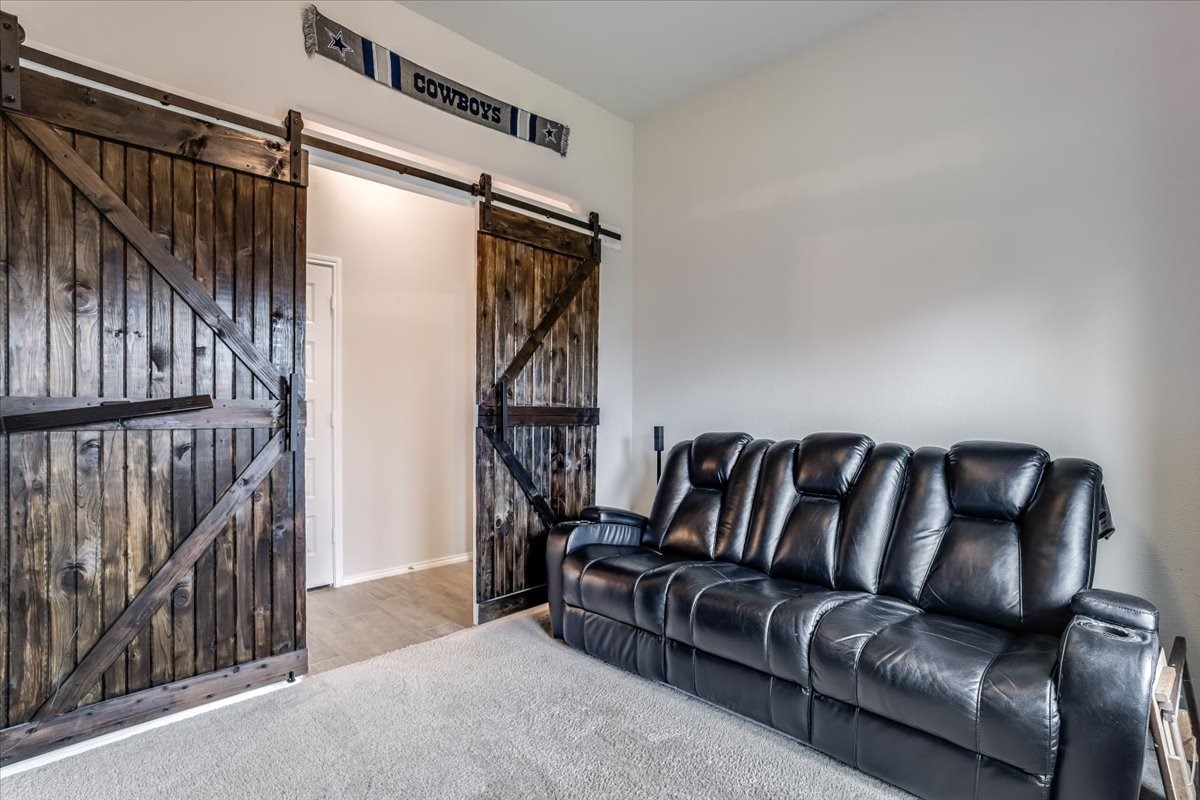 121 Rosemary Drive Azle TX 76020