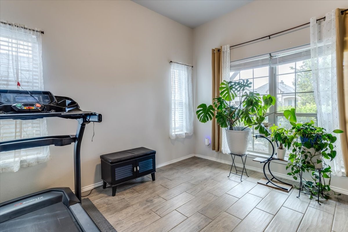 121 Rosemary Drive Azle TX 76020