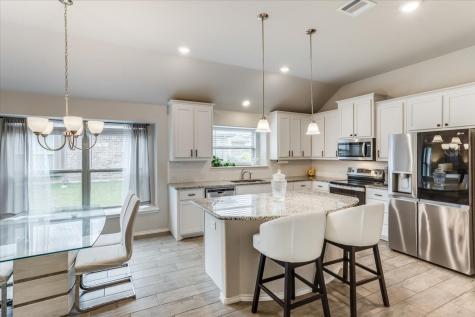 121 Rosemary Drive Azle TX 76020