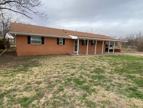 1031 W Lake Drive Hamlin TX 79520