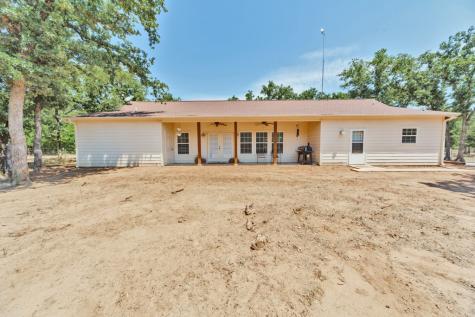 121 County Road 3552 Paradise TX 76073
