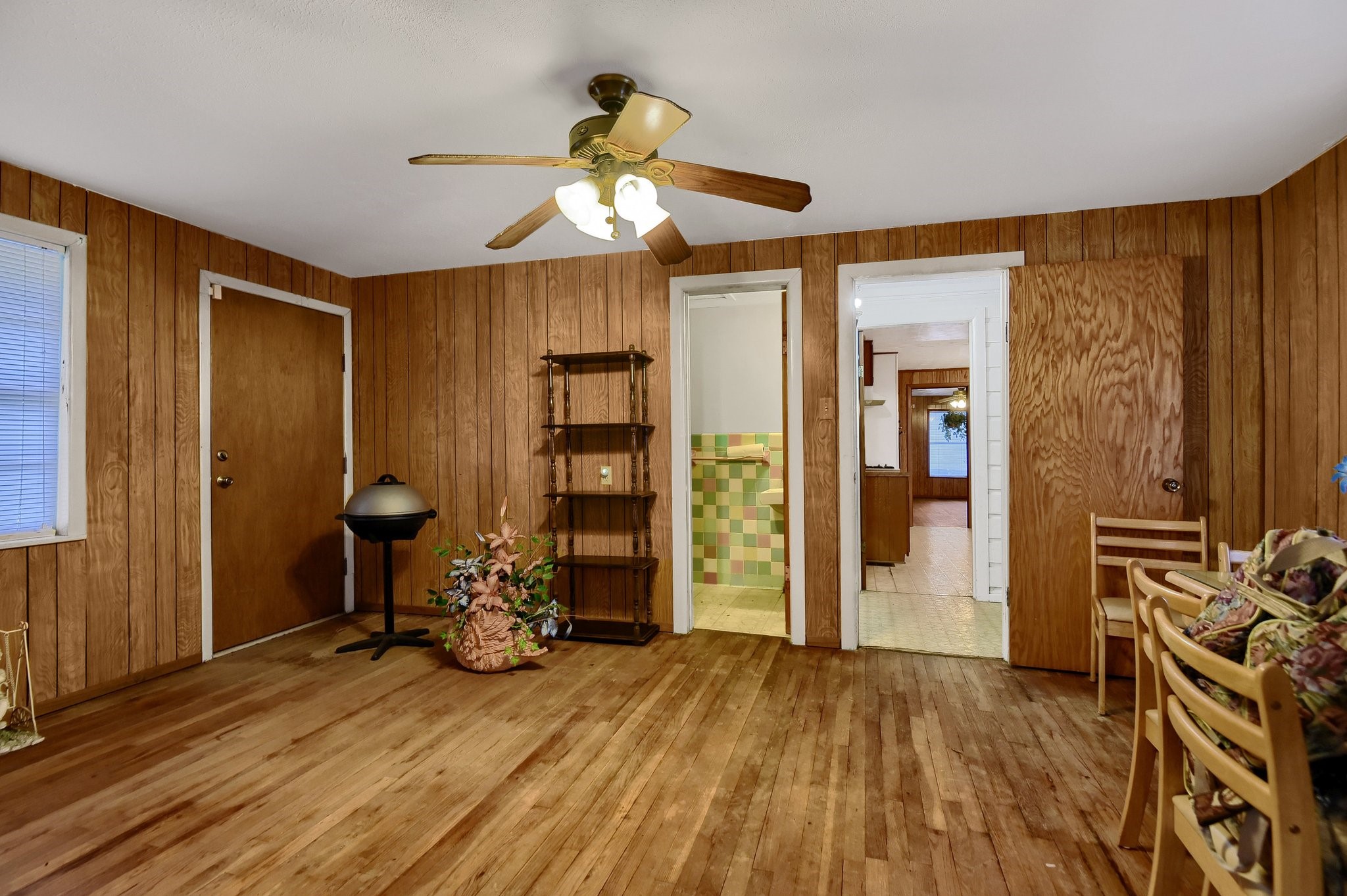 209 E Woodland Street Collinsville TX 76233