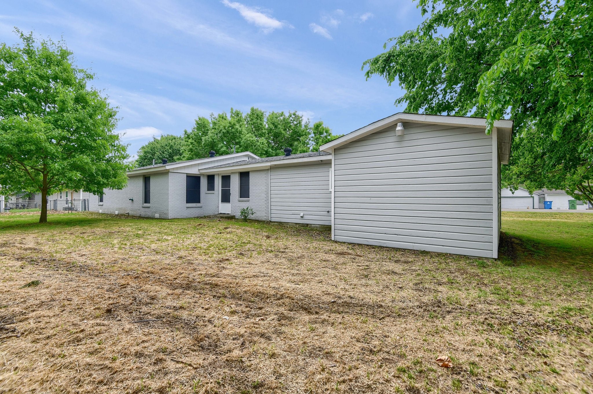 209 E Woodland Street Collinsville TX 76233