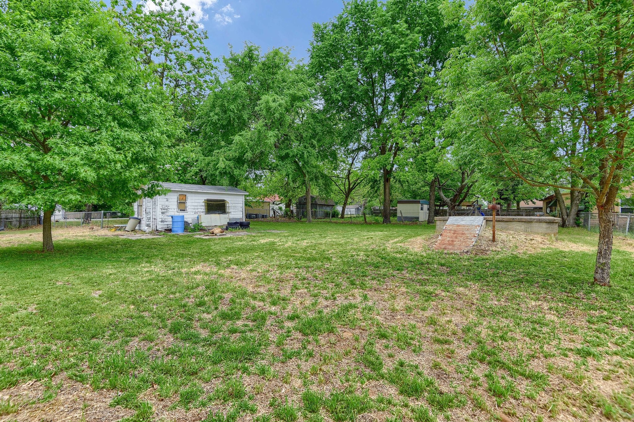 209 E Woodland Street Collinsville TX 76233