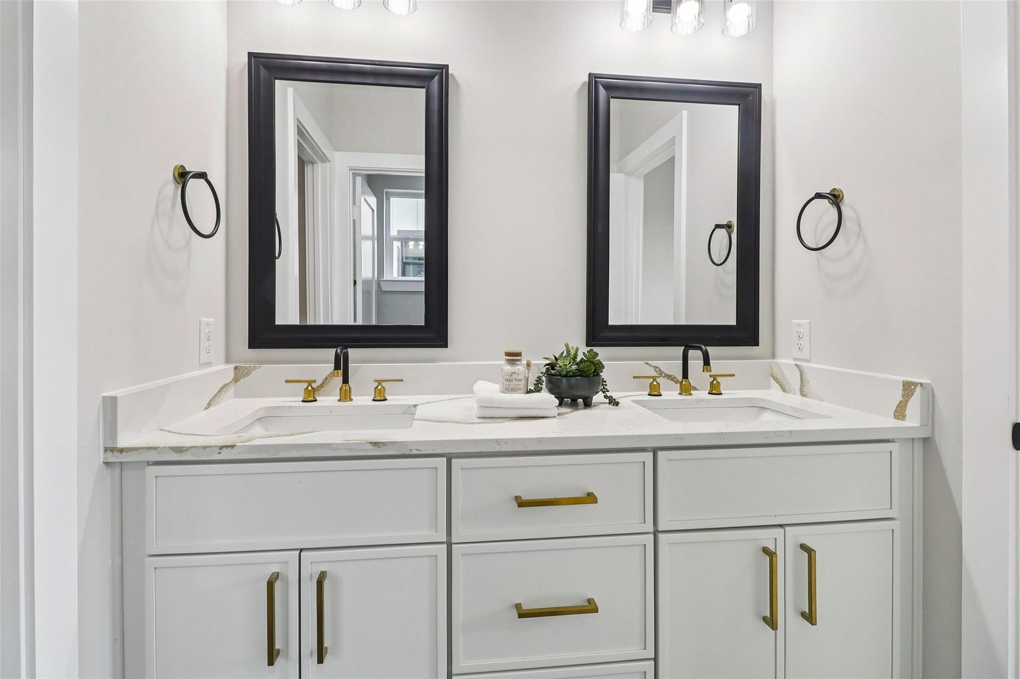 1102 New Street Mckinney TX 75069