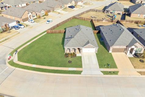 3260 Hunters Glen Drive Aubrey TX 76227