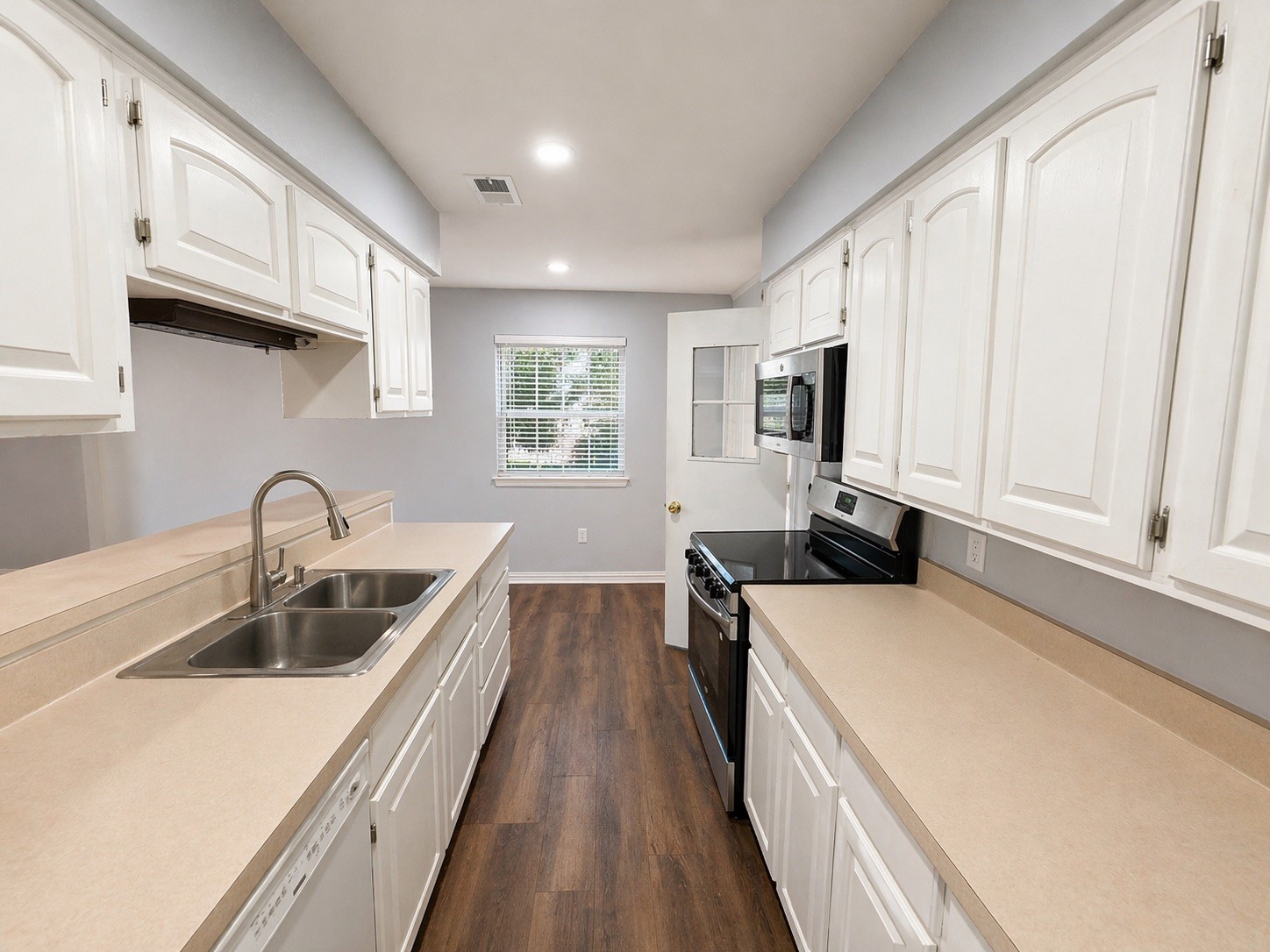 5641 Macneill Drive Haltom City TX 76148