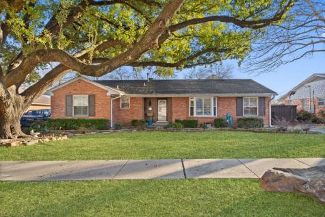 718 Peach Tree Lane Garland TX 75041