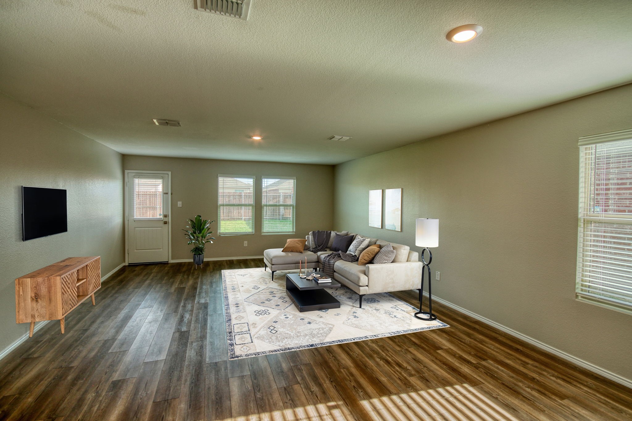 1007 Lady Bird Street Ennis TX 75119