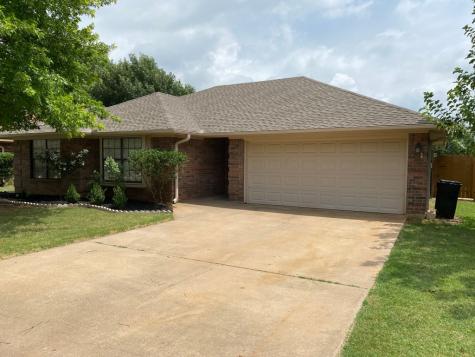 1409 Spanish Oak Drive Granbury TX 76048
