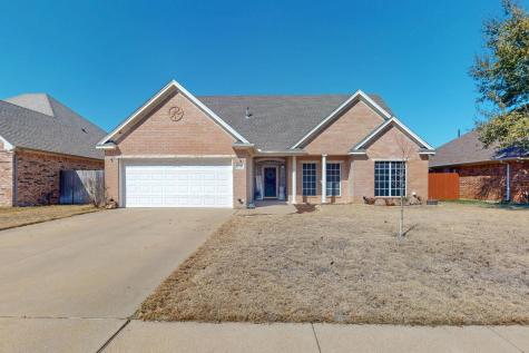 1730 Blackfoot Drive Cleburne TX 76033