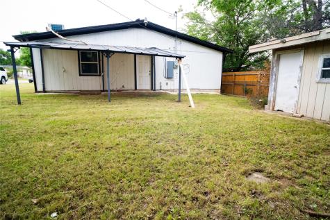917 W Felix Street Fort Worth TX 76115