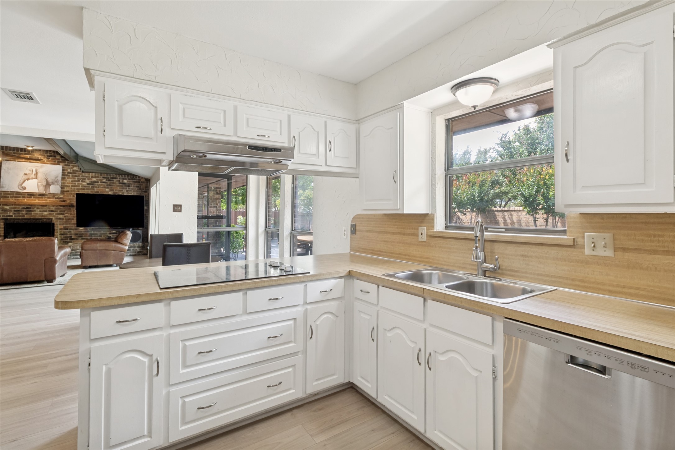 3317 Highland Meadow Drive Farmers Branch TX 75234
