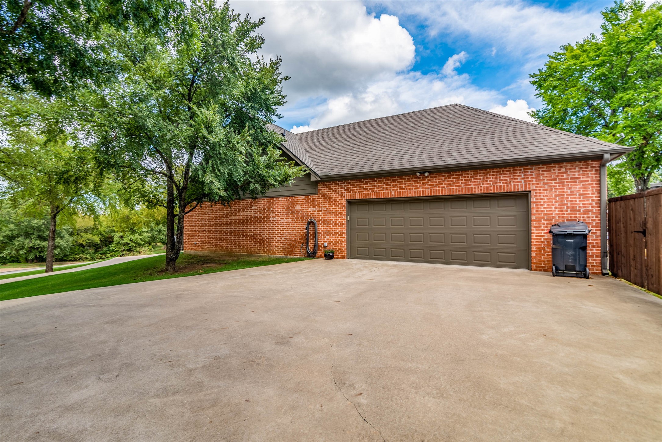 90 White Dove Trail Denison TX 75020