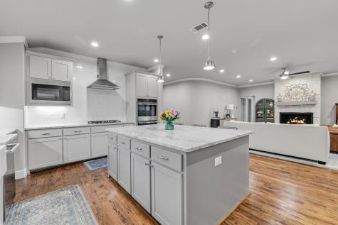 317 Woodcrest Drive Richardson TX 75080