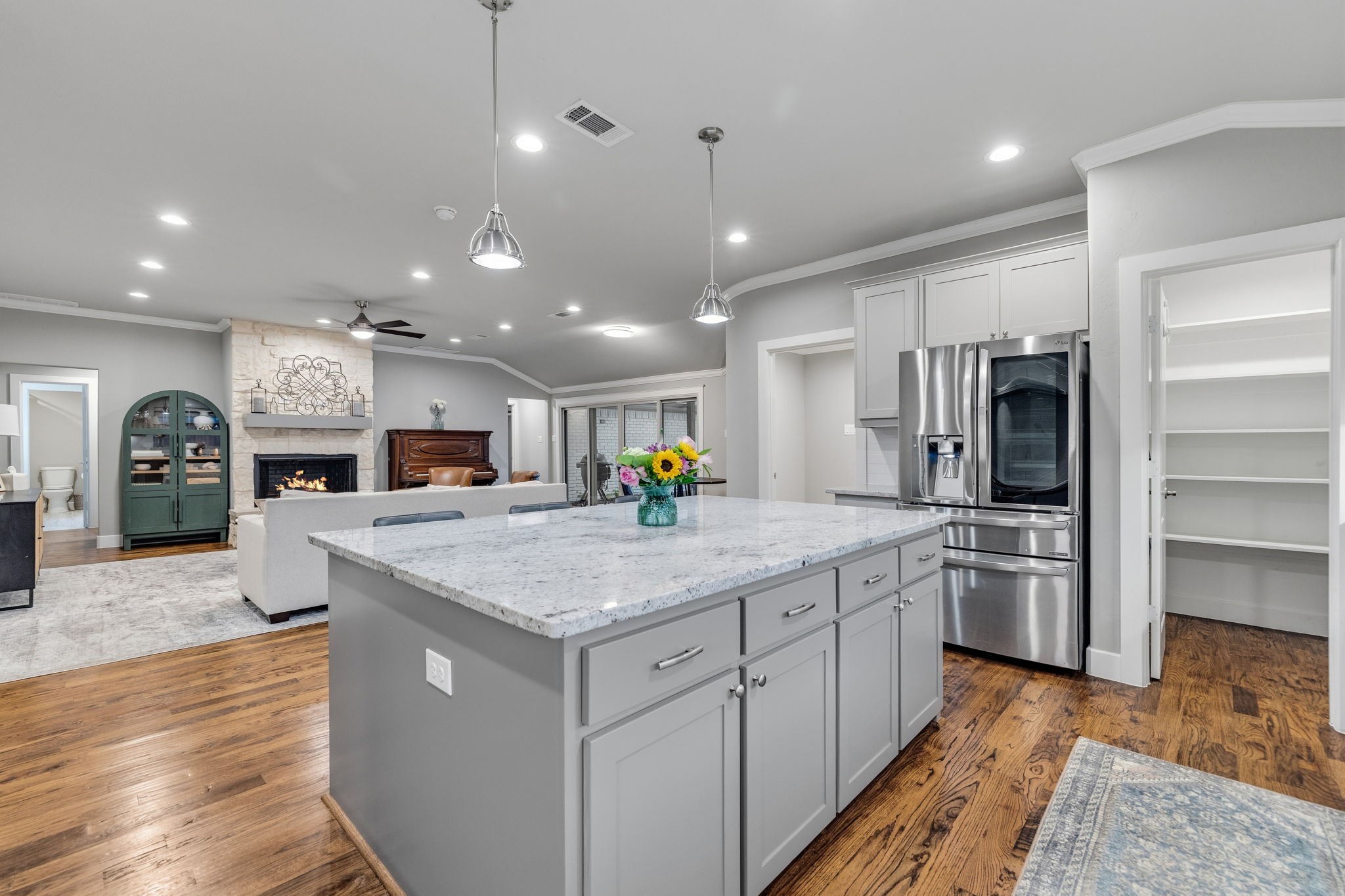 317 Woodcrest Drive Richardson TX 75080