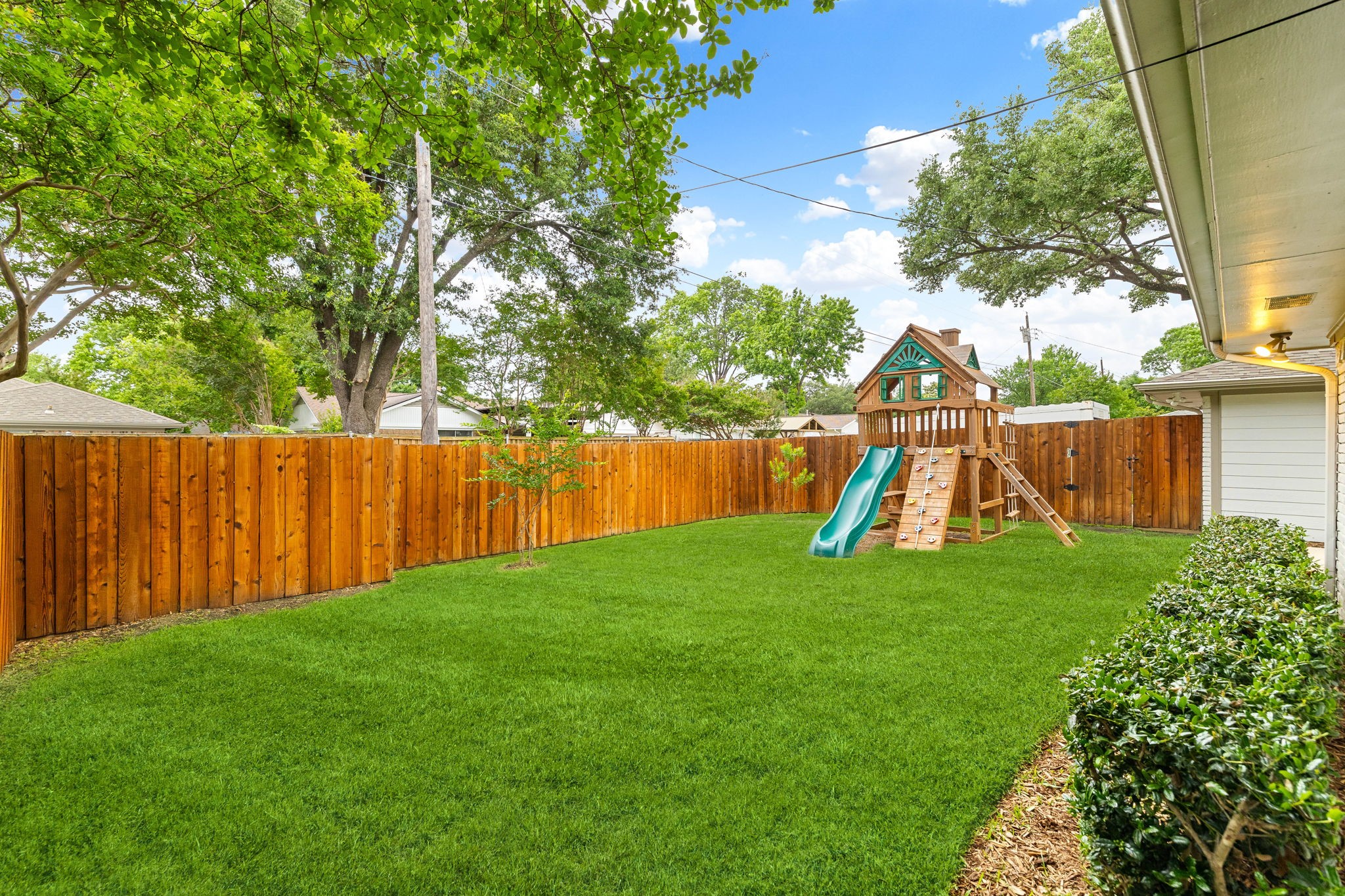 317 Woodcrest Drive Richardson TX 75080