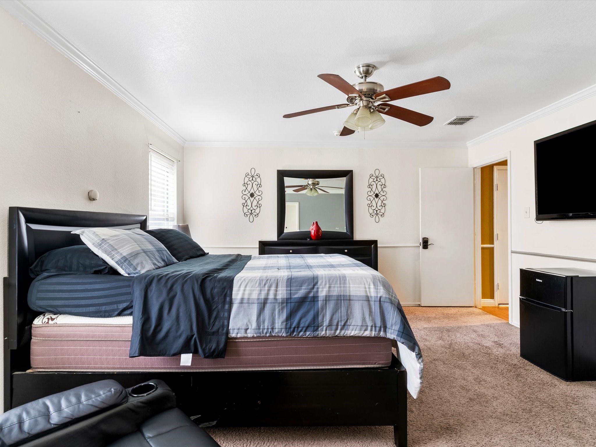 1129 Switchgrass Lane Crowley TX 76036