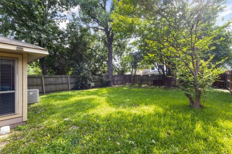 704 Meadowcreek Court Garland TX 75043
