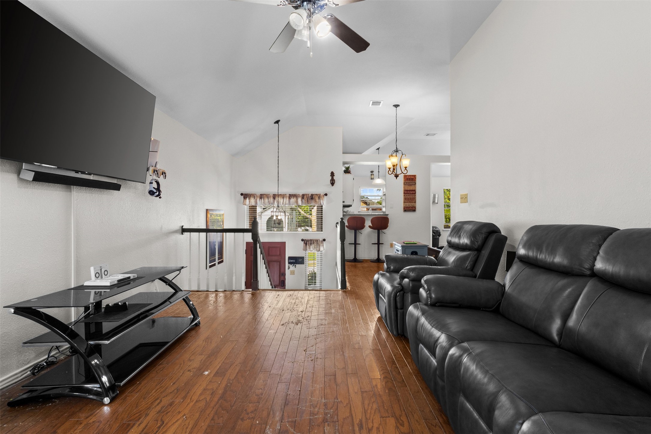 704 Meadowcreek Court Garland TX 75043