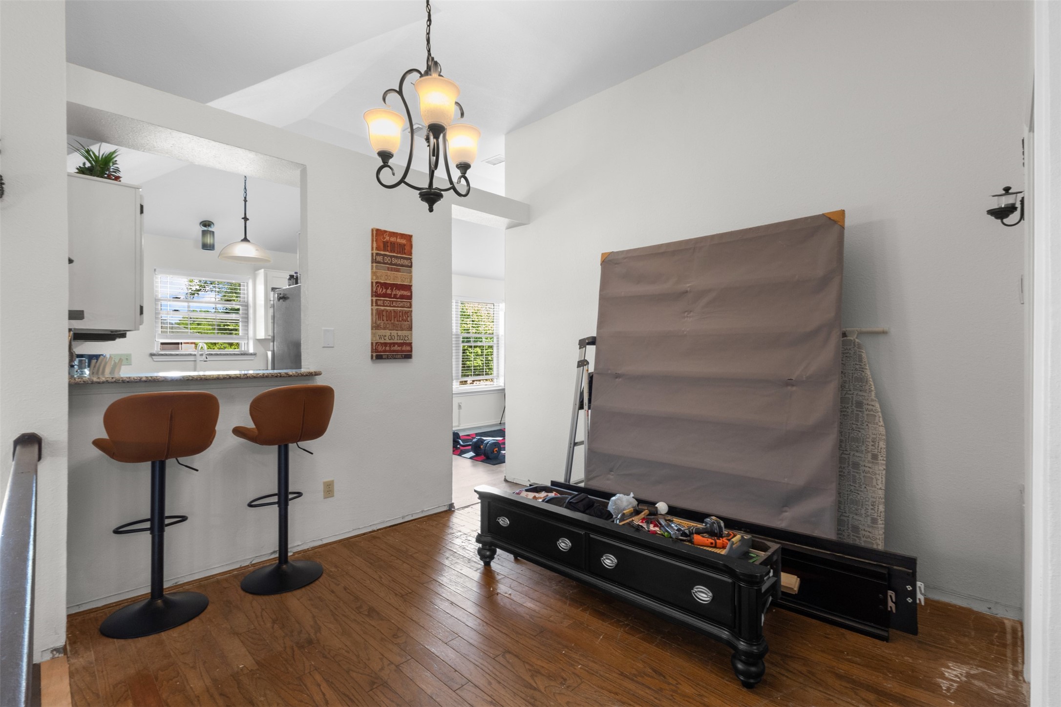704 Meadowcreek Court Garland TX 75043