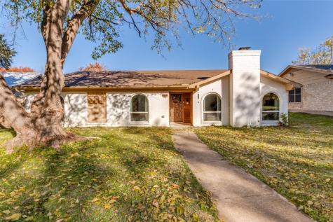 1049 Alicia Lane Lancaster TX 75134