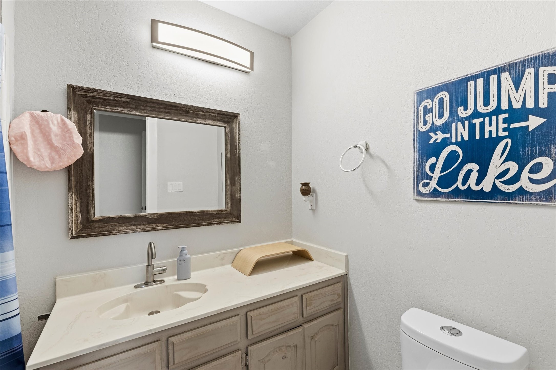 11160 Stanfield Road Azle TX 76020
