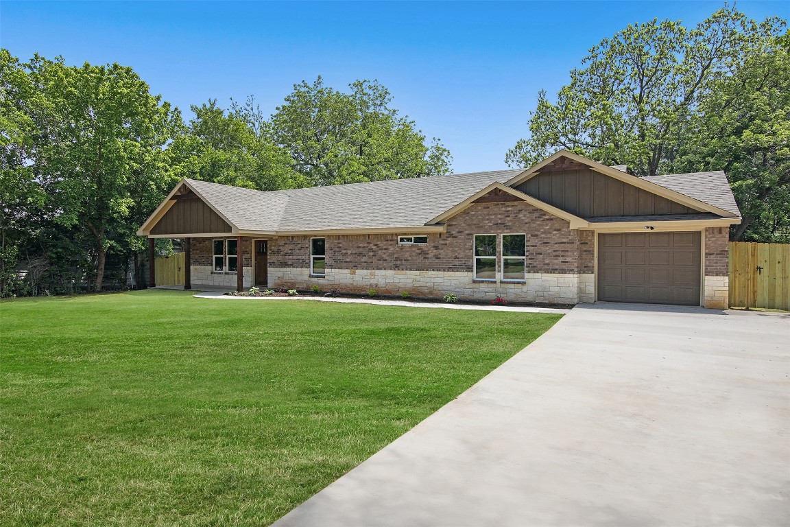 311 W Spruce Street Whitewright TX 75491