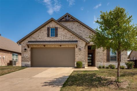 807 Woodcrest Drive Ennis TX 75119