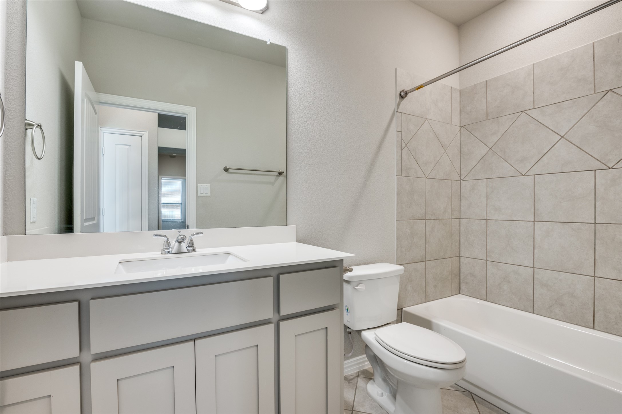 807 Woodcrest Drive Ennis TX 75119