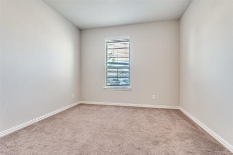 807 Woodcrest Drive Ennis TX 75119
