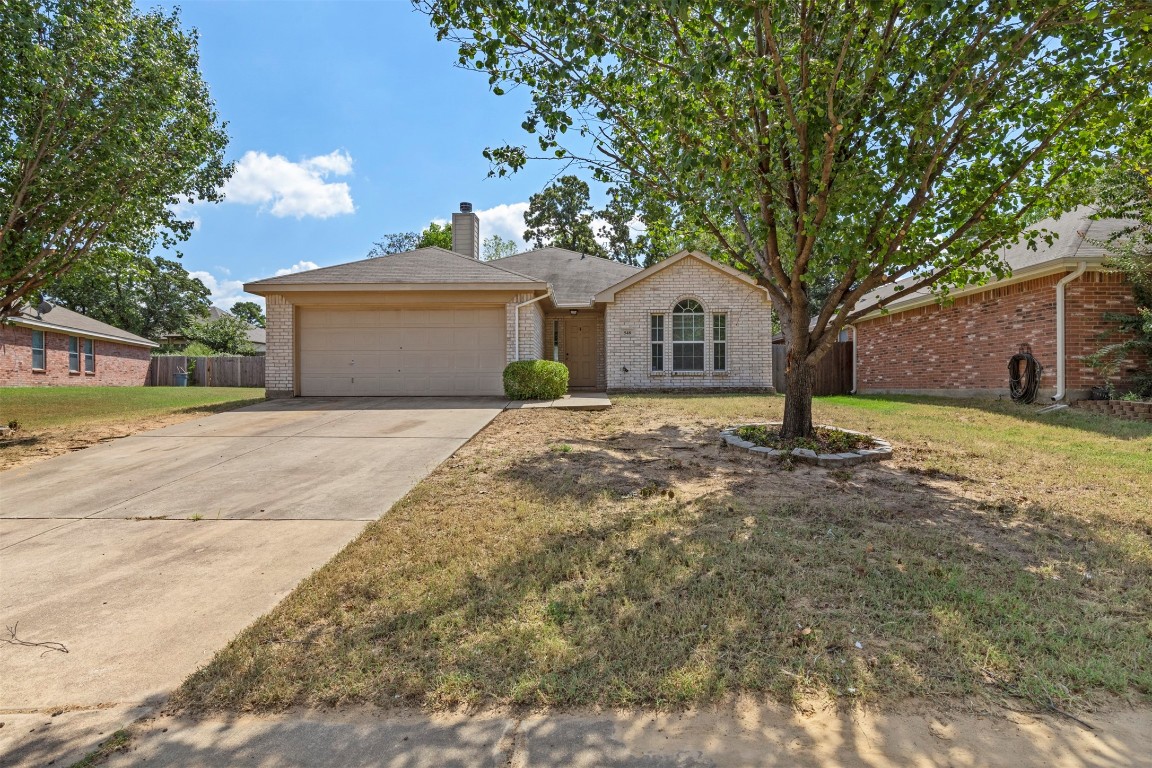 548 Harbor Crest Road Azle TX 76020