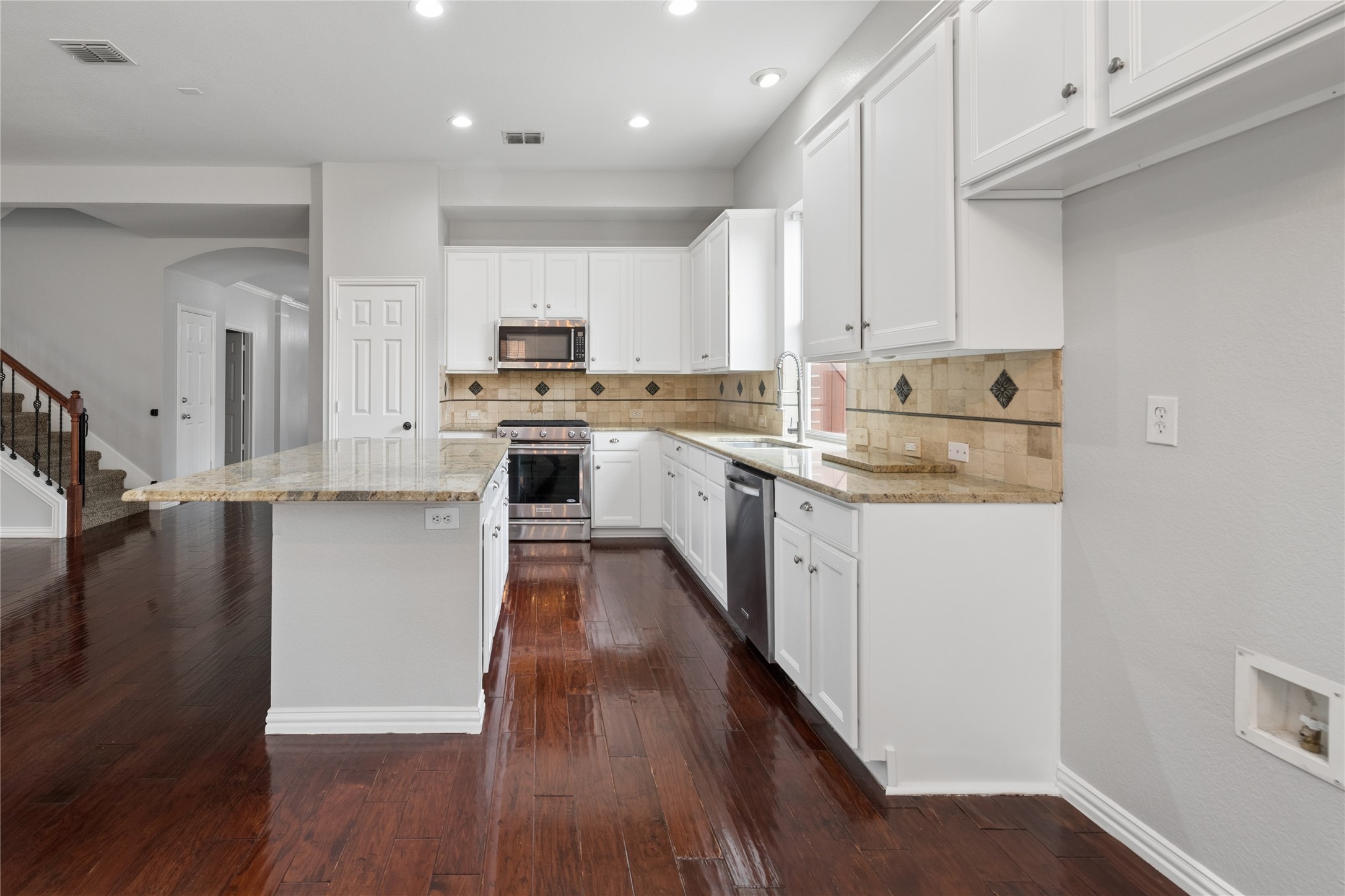 302 Highland Glen Drive Wylie TX 75098