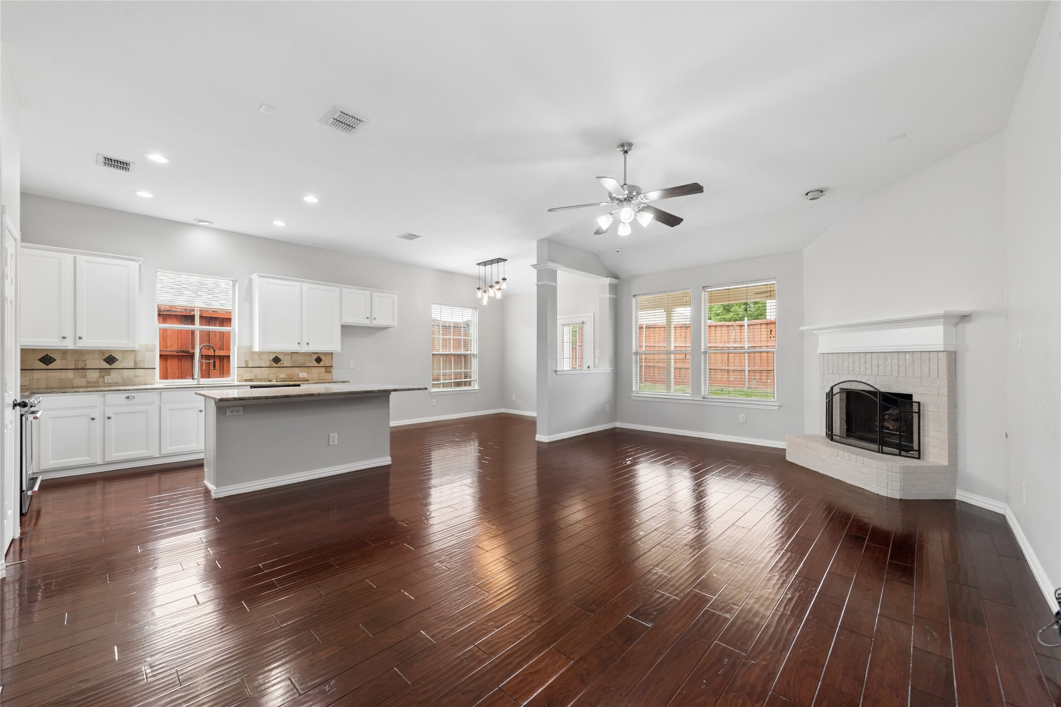 302 Highland Glen Drive Wylie TX 75098