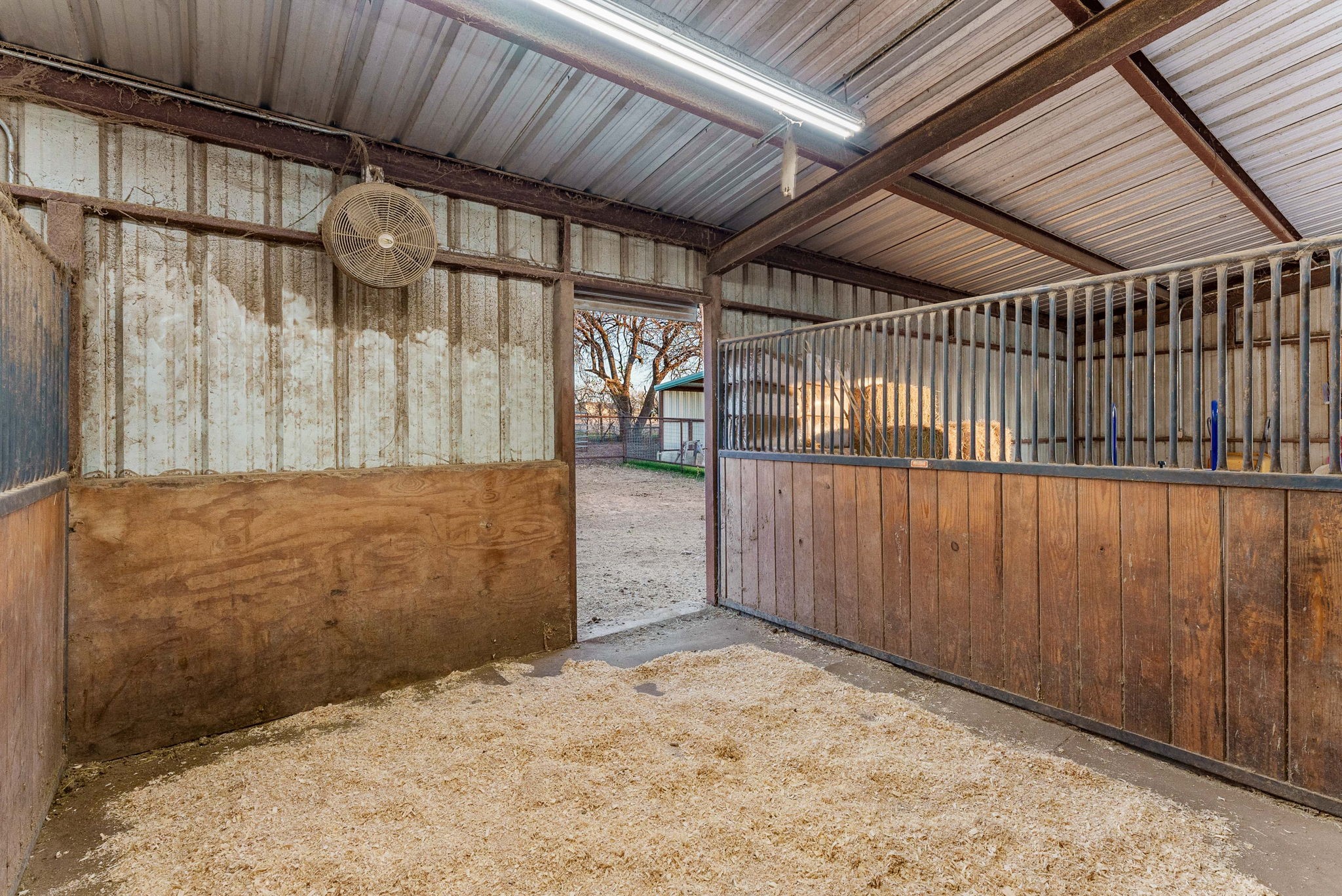 2700 Auction Barn Belton TX 76513