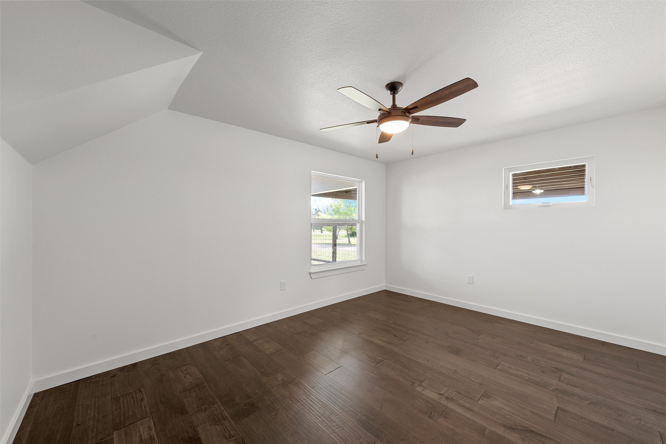 515 Iron Bridge Road Lorena TX 76655