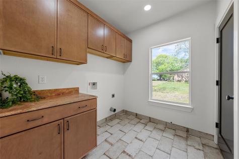 515 Iron Bridge Road Lorena TX 76655