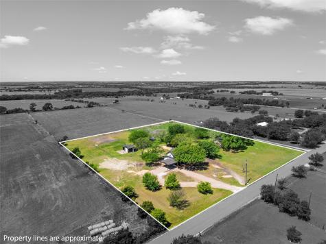 515 Iron Bridge Road Lorena TX 76655