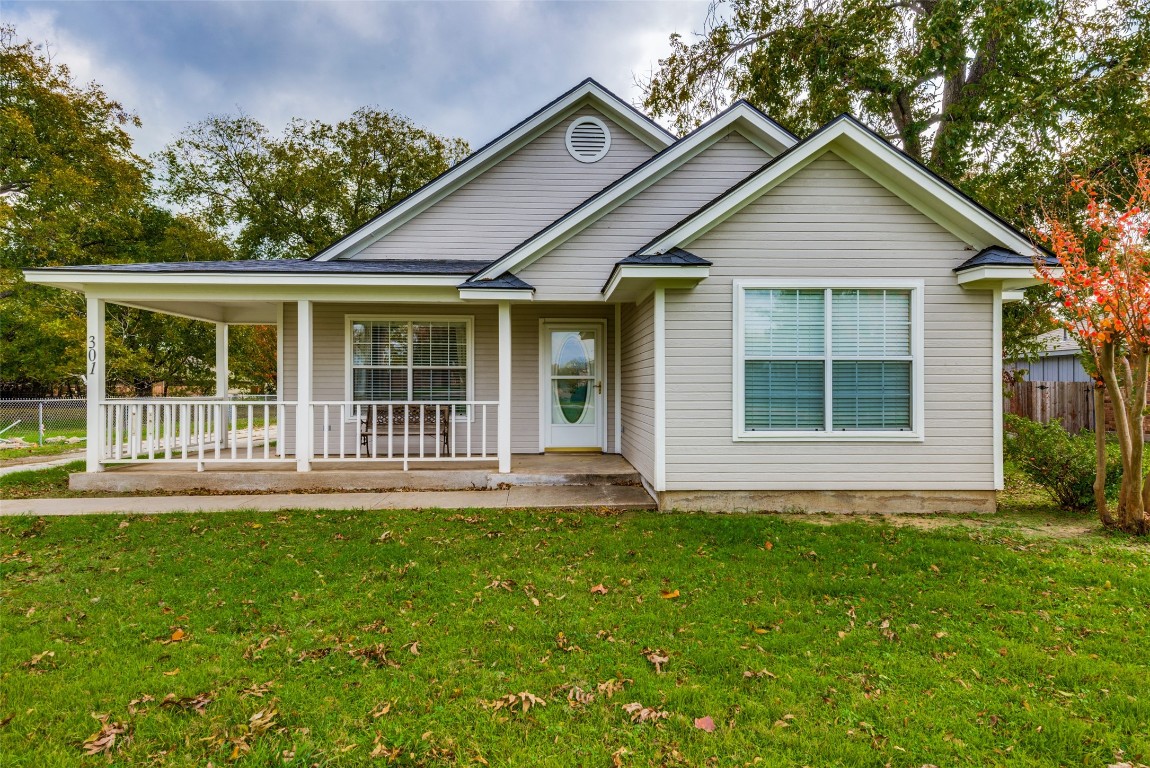 301 S Porch Street Tioga TX 76271