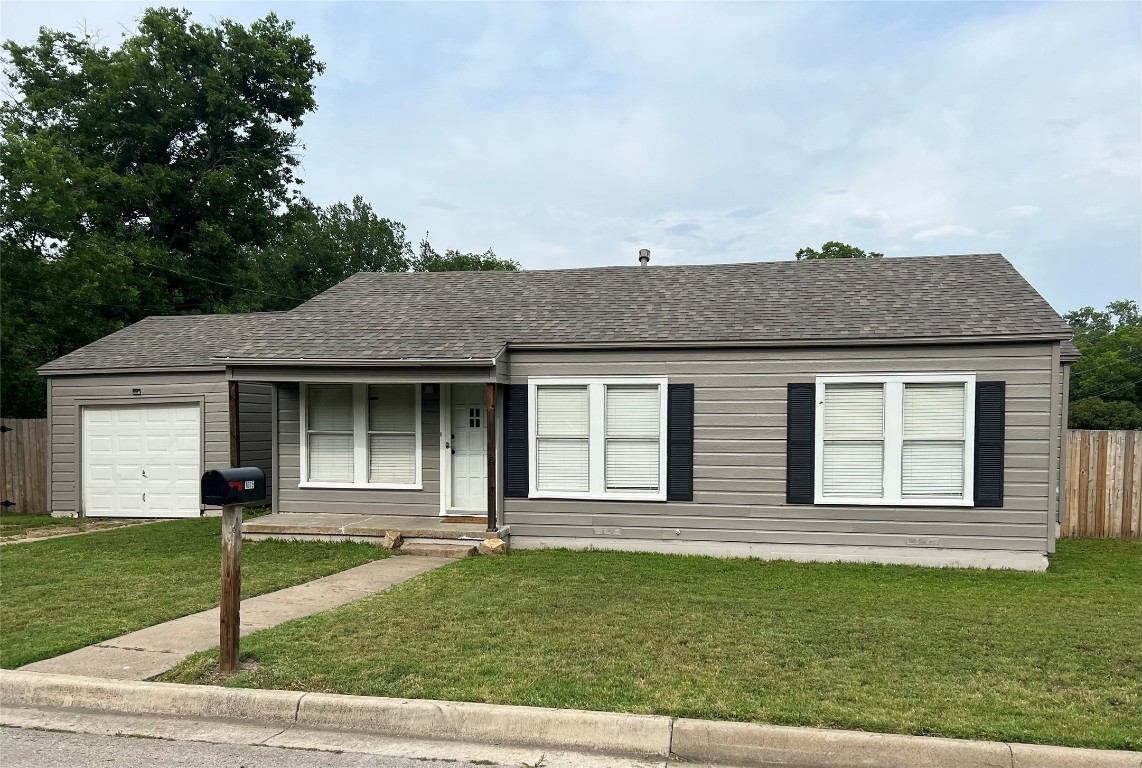 1015 S Alamo Street Weatherford TX 76086