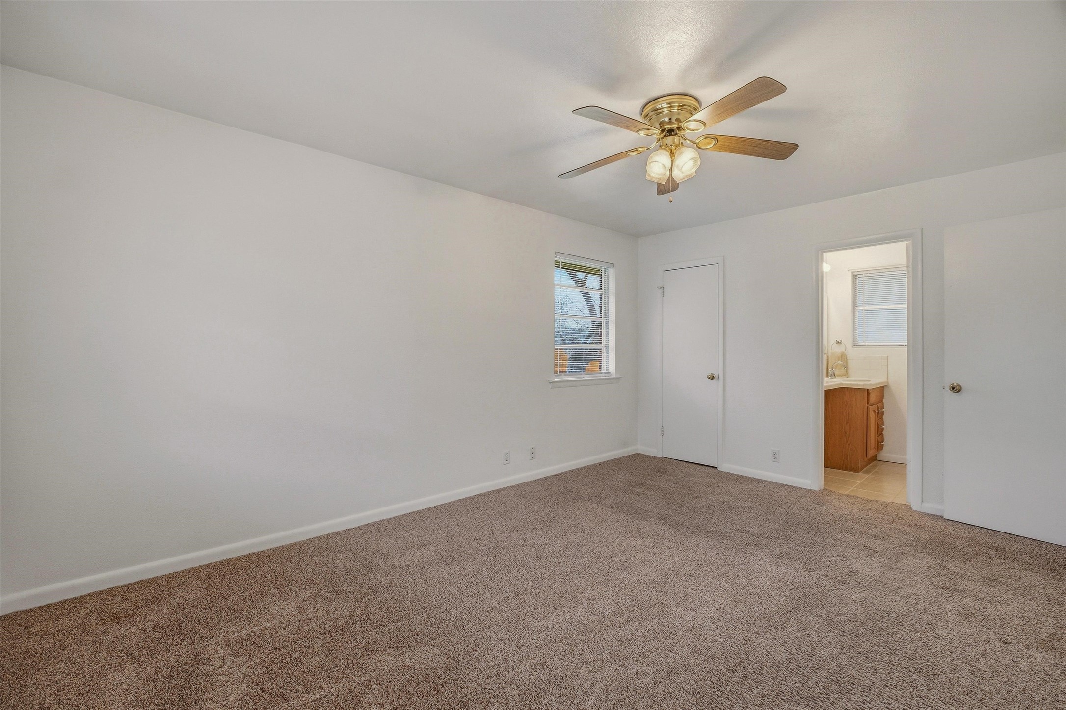 1206 Usher Street Benbrook TX 76126