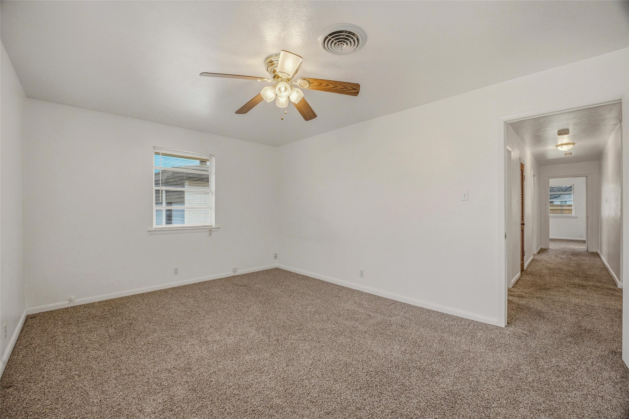 1206 Usher Street Benbrook TX 76126