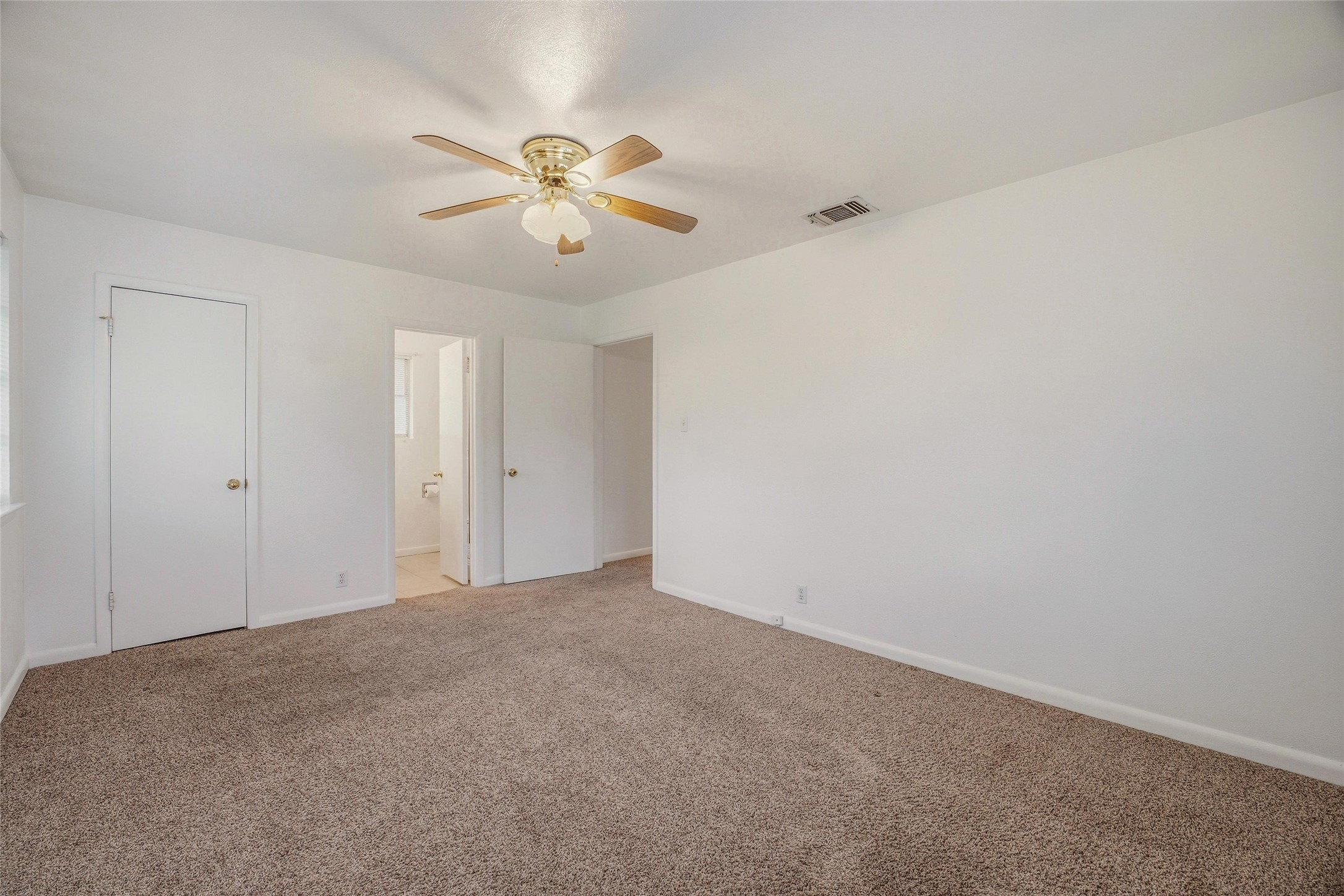 1206 Usher Street Benbrook TX 76126