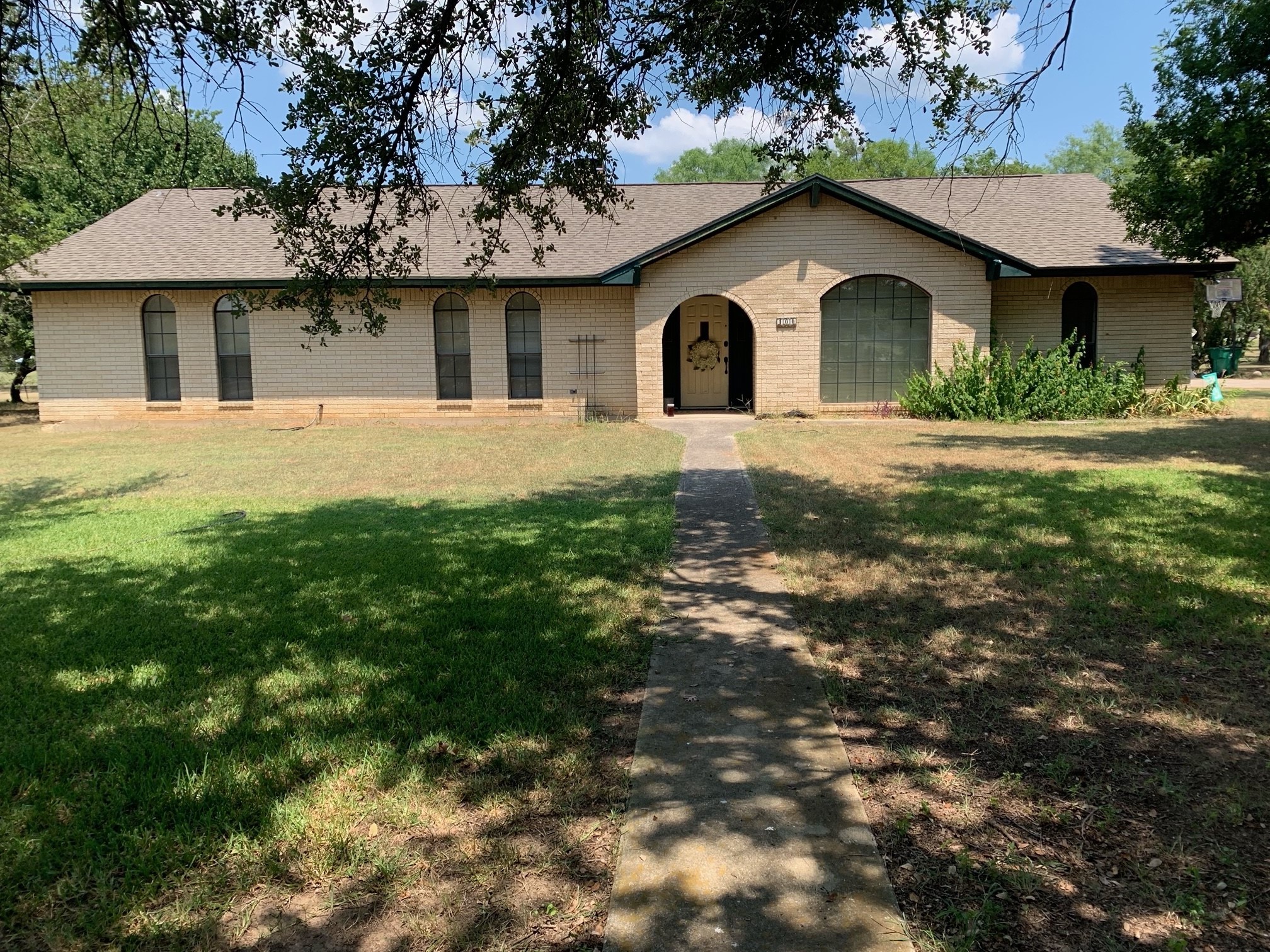 100 Bluebird Lane Runaway Bay TX 76426