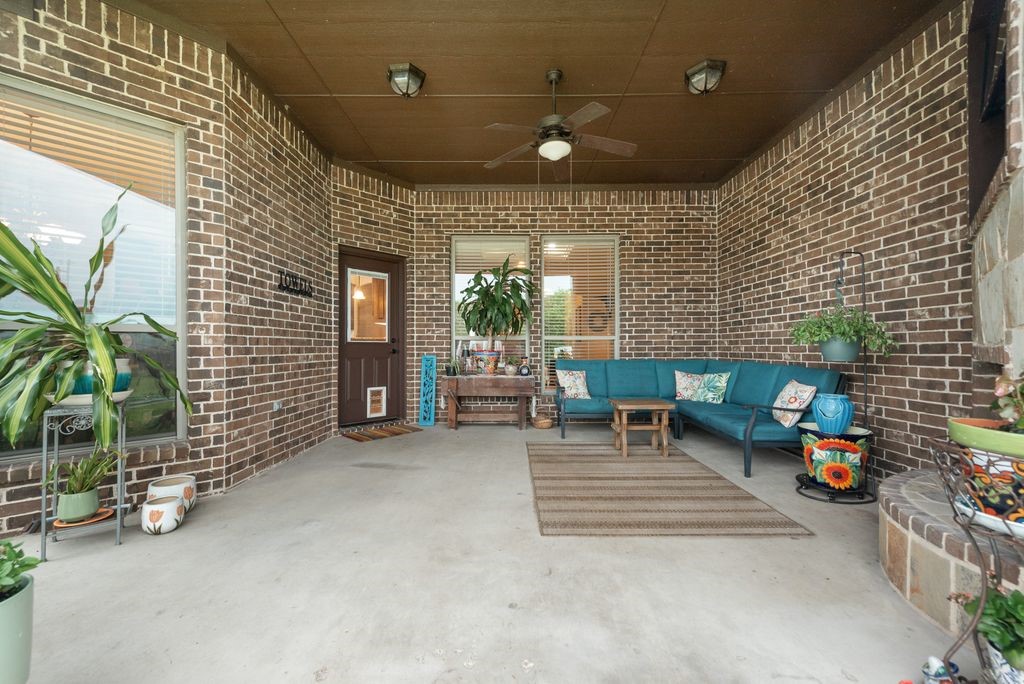 243 Miramar Circle Weatherford TX 76085