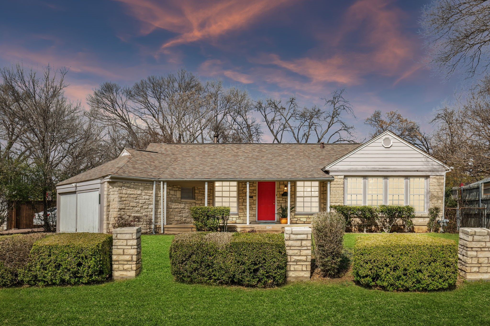 Dallas TX, 2041 Lauraette Drive