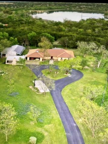 539 County Road 300 Hamilton TX 76531