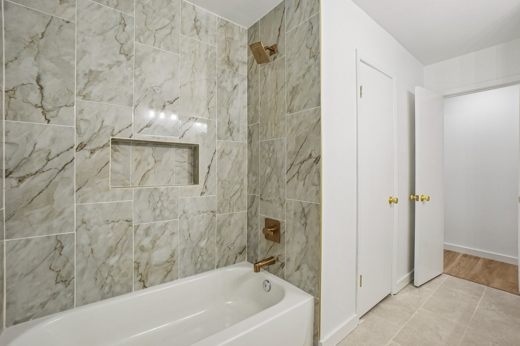 5905 Walraven Circle Fort Worth TX 76133