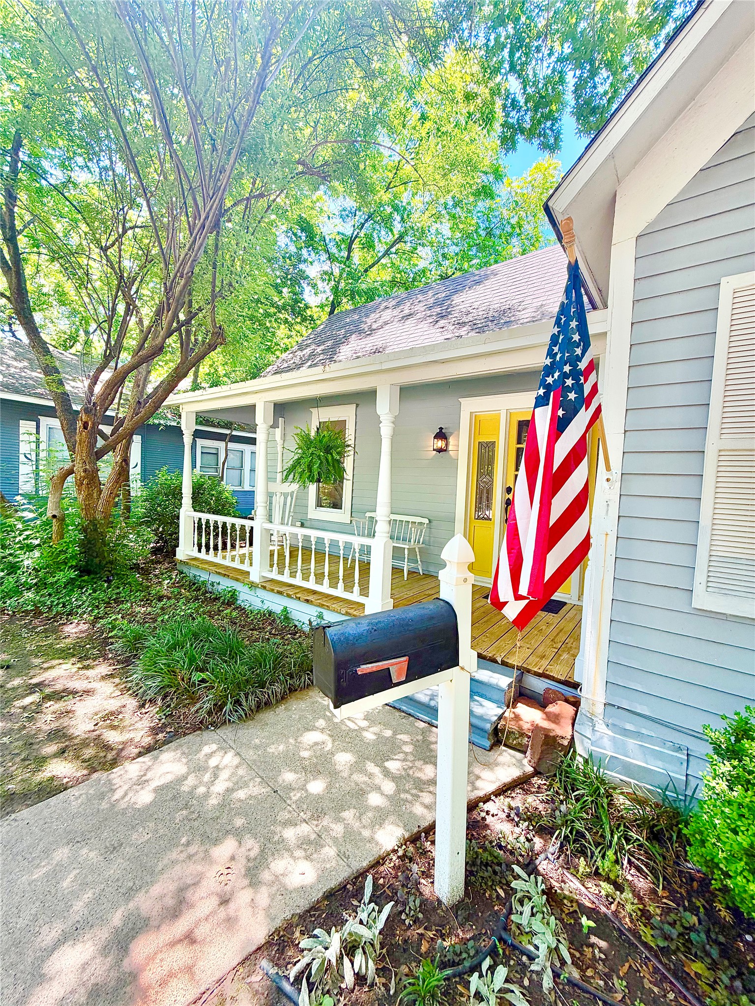 725 Bolivar Street Denton TX 76201