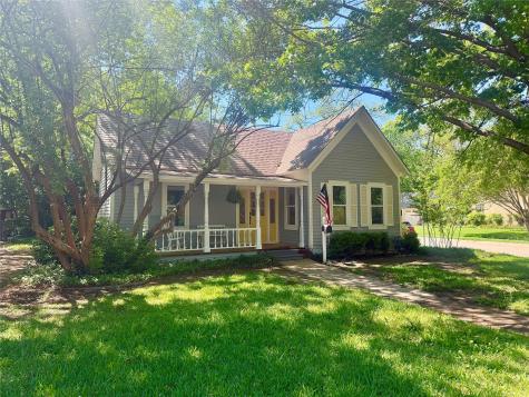 725 Bolivar Street Denton TX 76201
